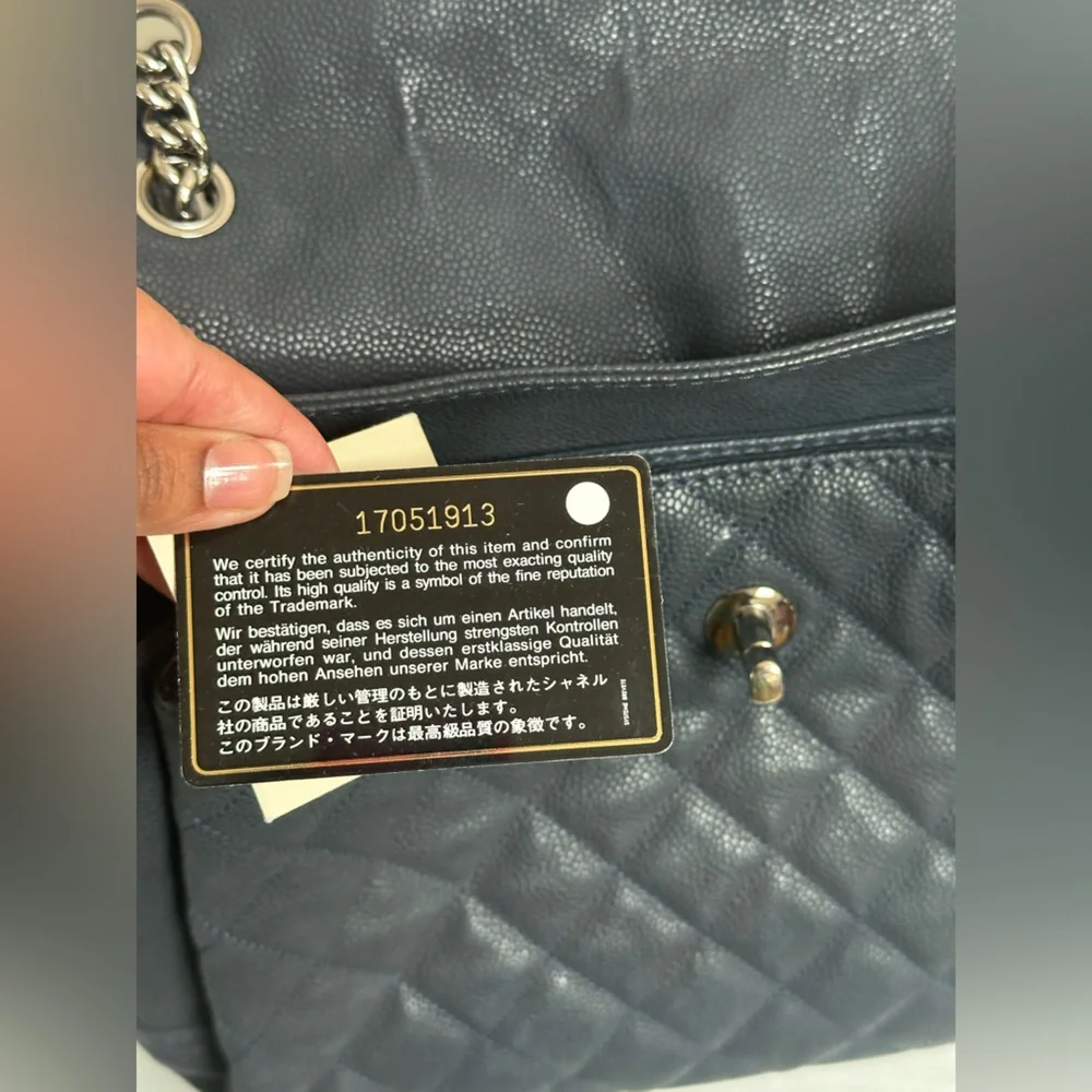 ❌SOLD❌ Chanel Quilted Bag Navy Blue - Picture 15 of 16